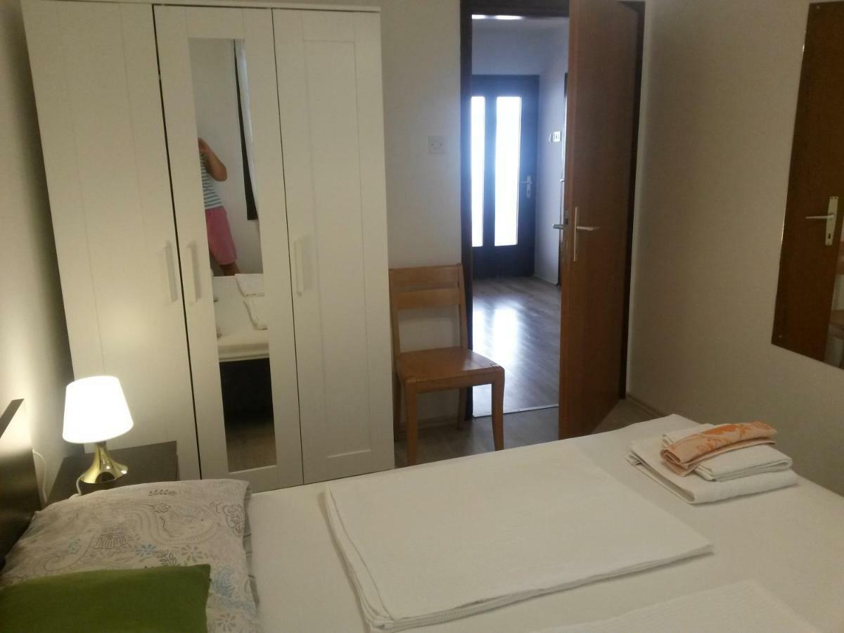 Apartmani Niessner Malinska Ngoại thất bức ảnh