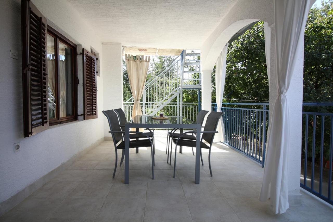 Apartmani Niessner Malinska Ngoại thất bức ảnh