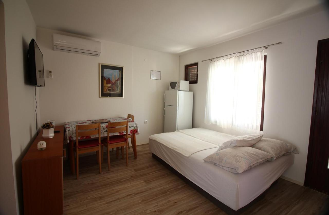 Apartmani Niessner Malinska Ngoại thất bức ảnh