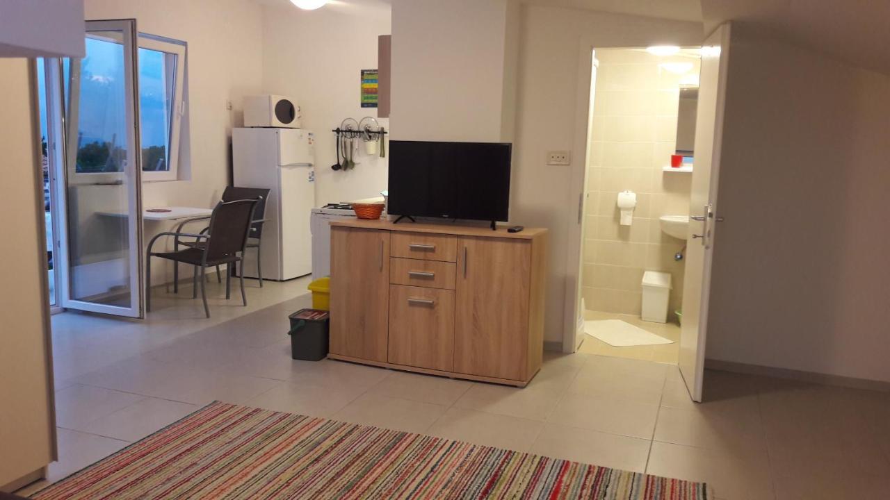 Apartmani Niessner Malinska Ngoại thất bức ảnh