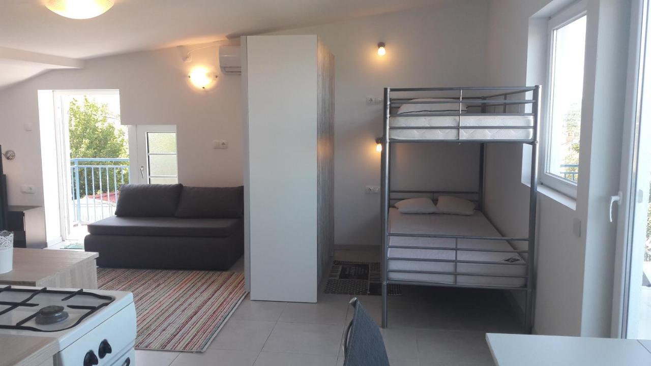 Apartmani Niessner Malinska Ngoại thất bức ảnh